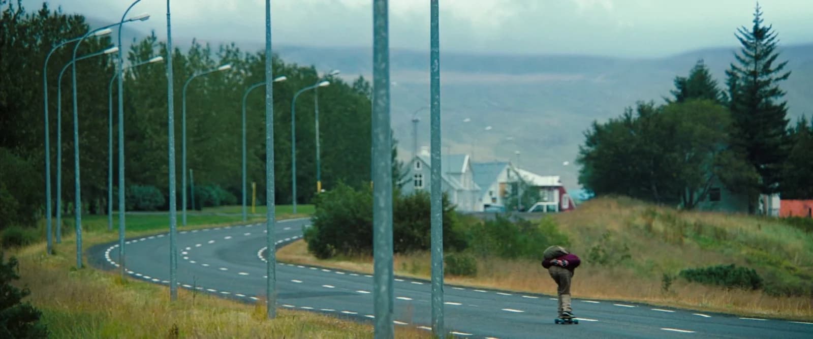Longboard into Seyðisfjörður